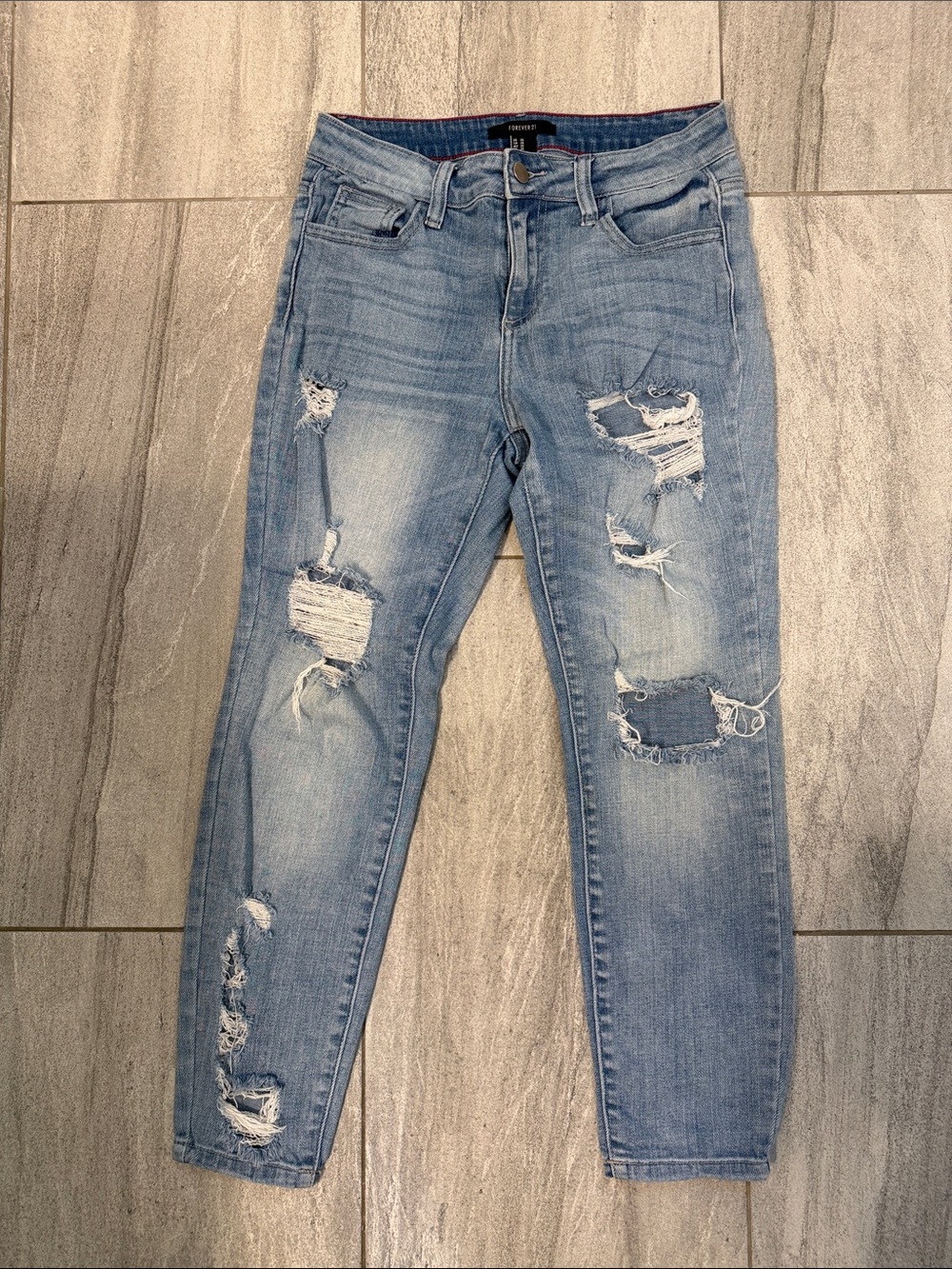 Forever 21 Distressed Light Blue Women’s Jeans - Classic Casual Fit